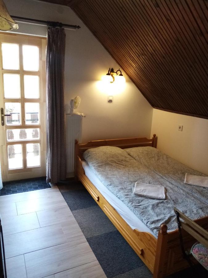 Vagabund Vendégház Etyek Exterior foto