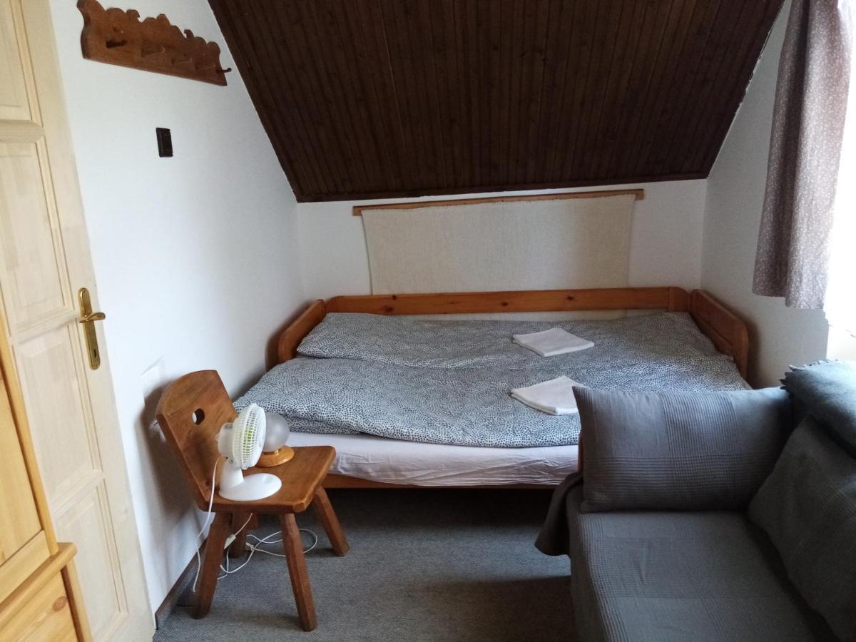 Vagabund Vendégház Etyek Exterior foto