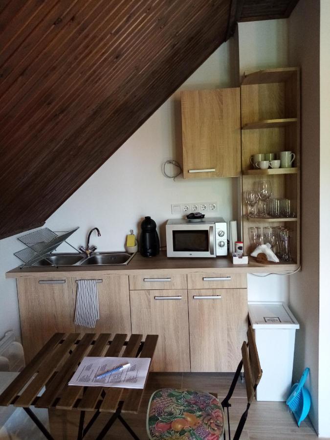 Vagabund Vendégház Etyek Exterior foto